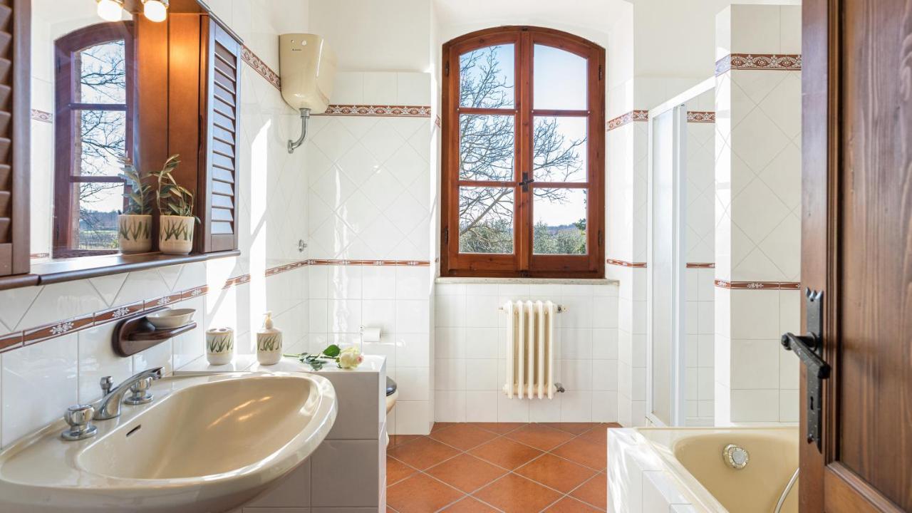 Casale Le Tre Querce 8&1, Emma Villas Orvieto Exteriör bild